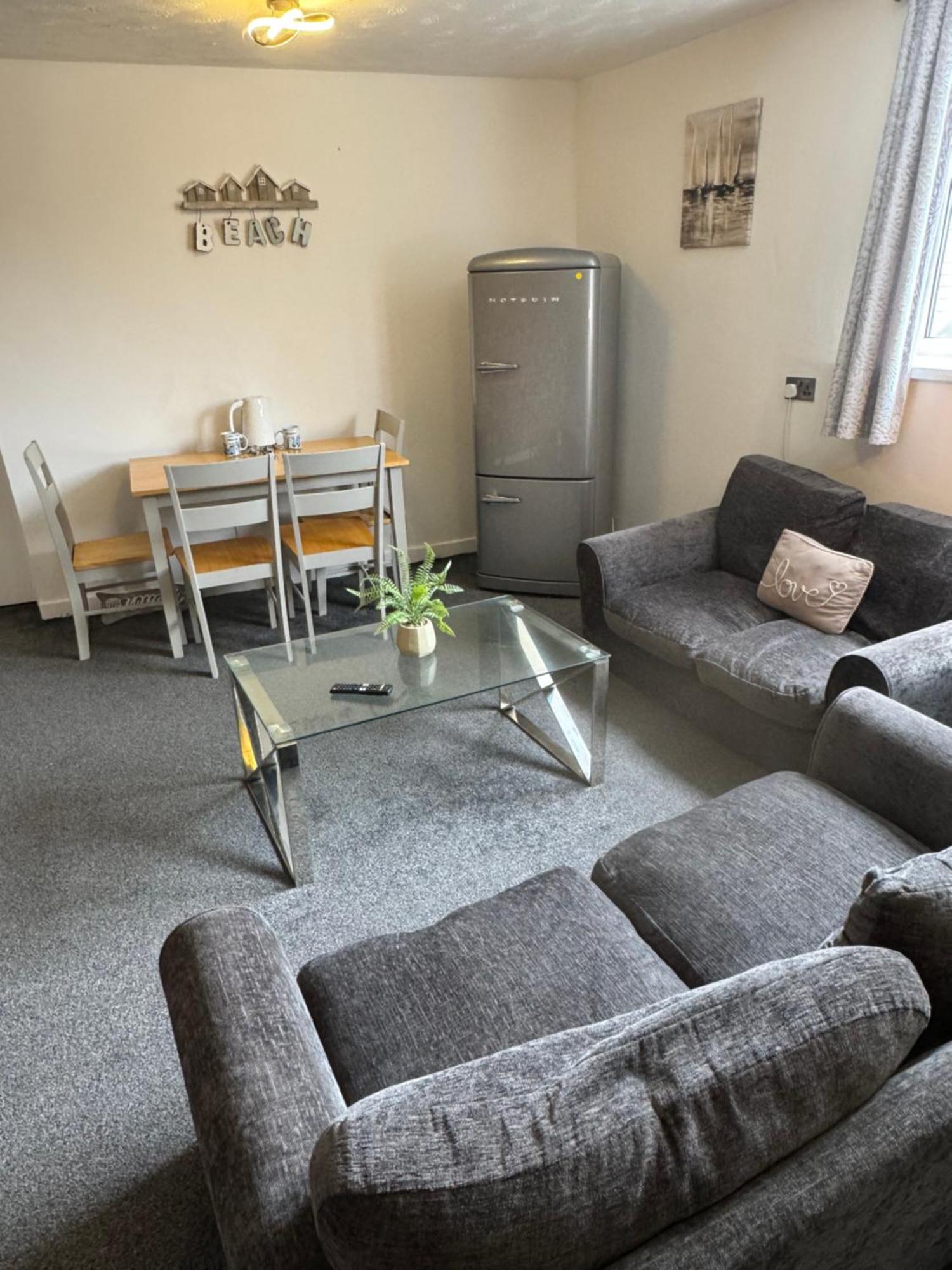 Sea Front Lush Massage Power Shower Netflix Tv *